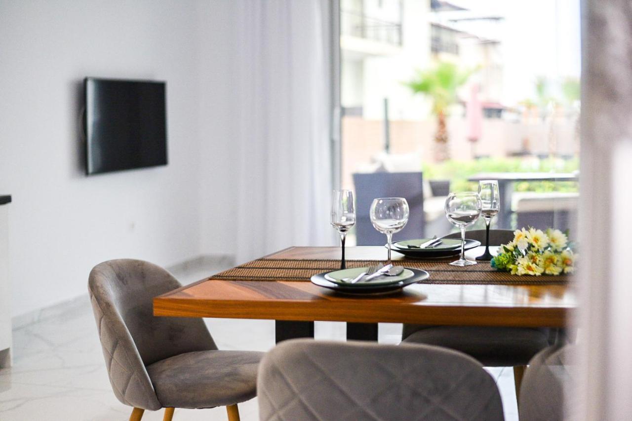 Acrotel Porto Brava Luxury Villas 奥马斯帕纳吉亚斯 外观 照片